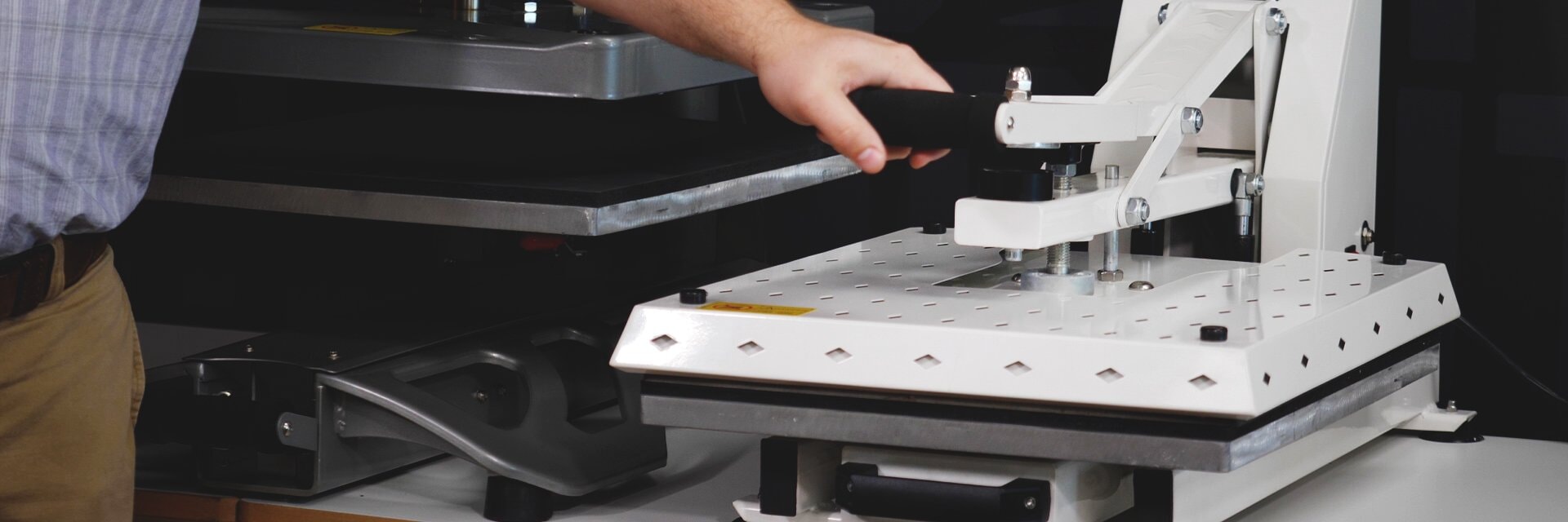 Screen Printing vs. Heat Press: Which is Better & Why - Press